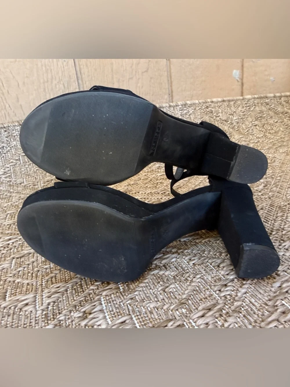 TOP Moda Black Suede Ankle-Strap Block Heel Sandals size 6 - Picture 8 of 8